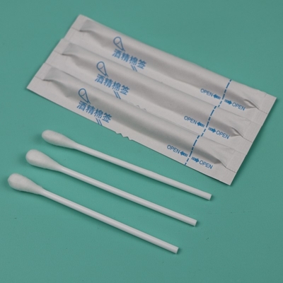 Manija de plástico pre-húmeda Qtips aplicador de algodón médico con alcohol