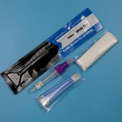 Kit de limpieza de cámaras APS-C de cuatro en una DSLR