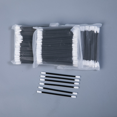 La limpieza de la espuma de la industria de la óptica limpia 100 PC/bolso con el palillo negro de los PP