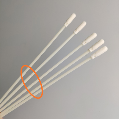 La colección de espécimen oral-nasal de la esponja limpia las esponjas médicas disponibles de la espuma