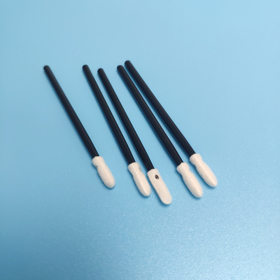 Hisopos con punta de espuma para pulir con mango negro TX742 que recogen suciedad en huecos pequeños